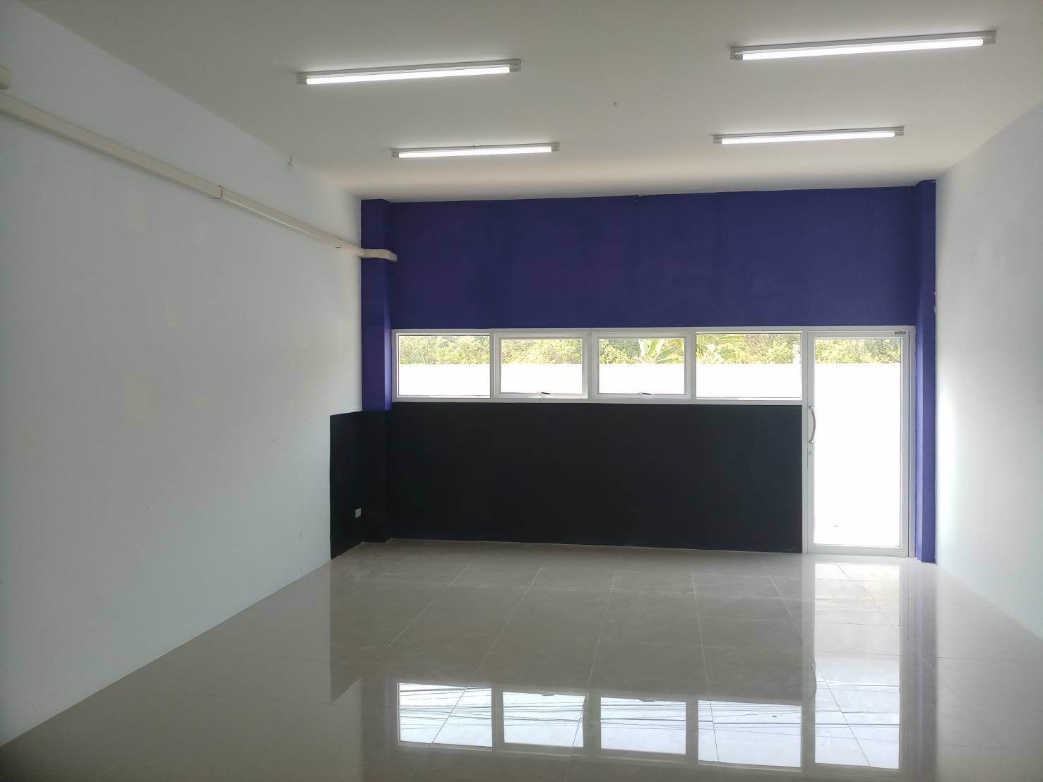 สำนักงานให้เช่า-มาบตาพุด-ถสุขุมวิท-44-โครงการ-banyan-44-ใหม่-สวย-ลดค่าเช่า-30-