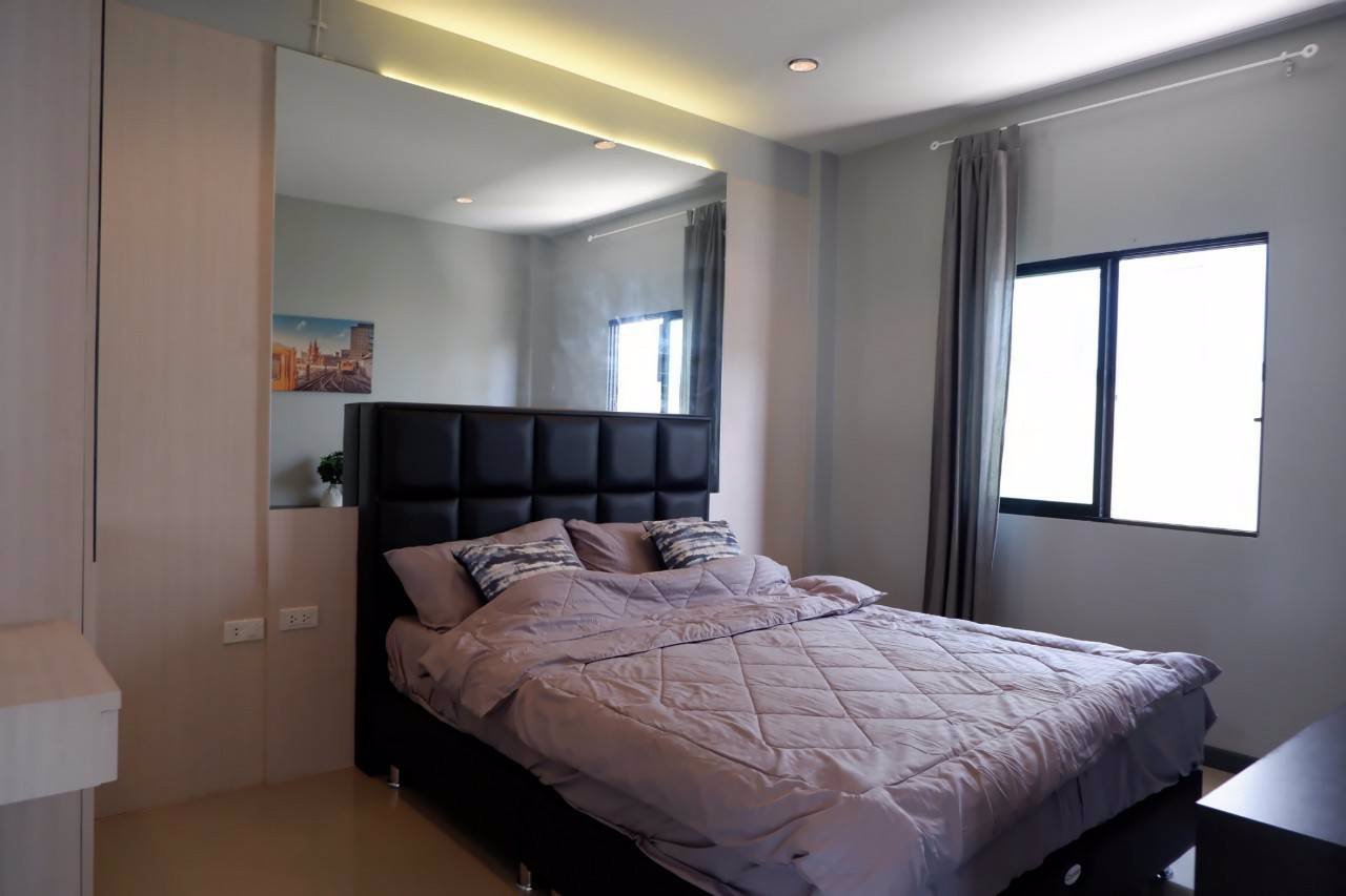 ขายทาวน์โฮม-โครงการ-the-next-village-2-บ่อวิน-สะพานสี่