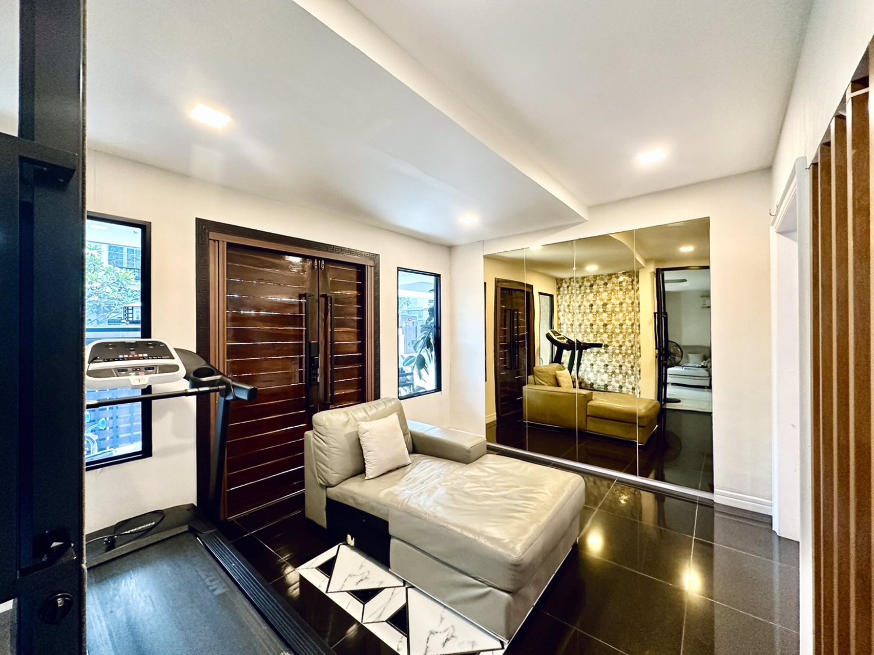 ขายบ้านหรูราคาถูกที่สุดในย่านนี้-โครงการ-ภัสสร19-วัชรพล-วงแหวน-บ้านหลังมุม