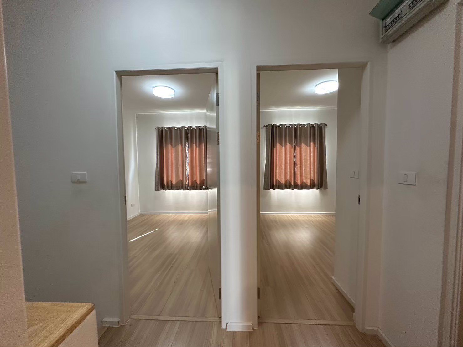 ขาย-ทาวน์เฮ้าส์-2-ชั้น-เนื้อที่-18-ตรว-3-ห้องนอน-2-ห้องน้ำ