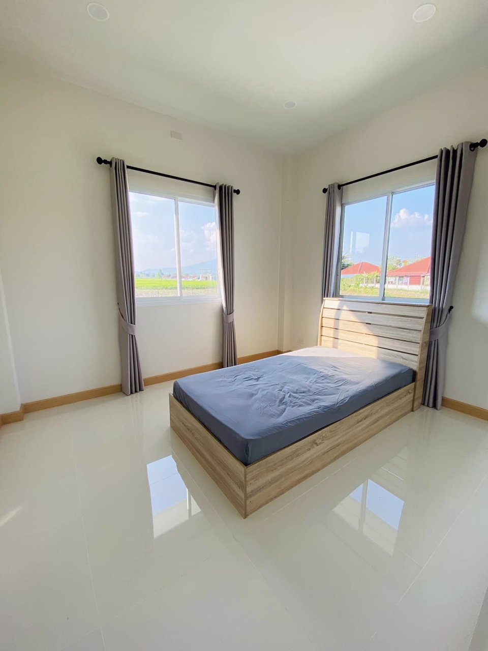 ขายบ้านเดี่ยวสร้างใหม่-พร้อมเฟอร์นิเจอร์