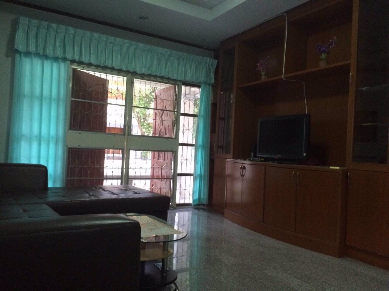 ขายด่วนบ้านเดี่ยว-ใจกลางเมืองบุรีรัมย์-ต่ำกว่าราคาประเมิน