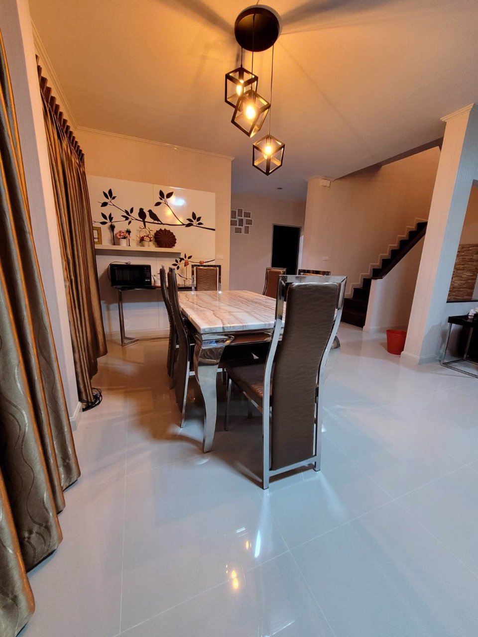 ศุภาลัย-สวนหลวง-ติดถนนใหญ่-บ้านเดี่ยวให้เช่า-ตกแต่งใหม่-เป็นบ้านตัวอย่างหลังที่-4-จากถนนใหญ่-หรู