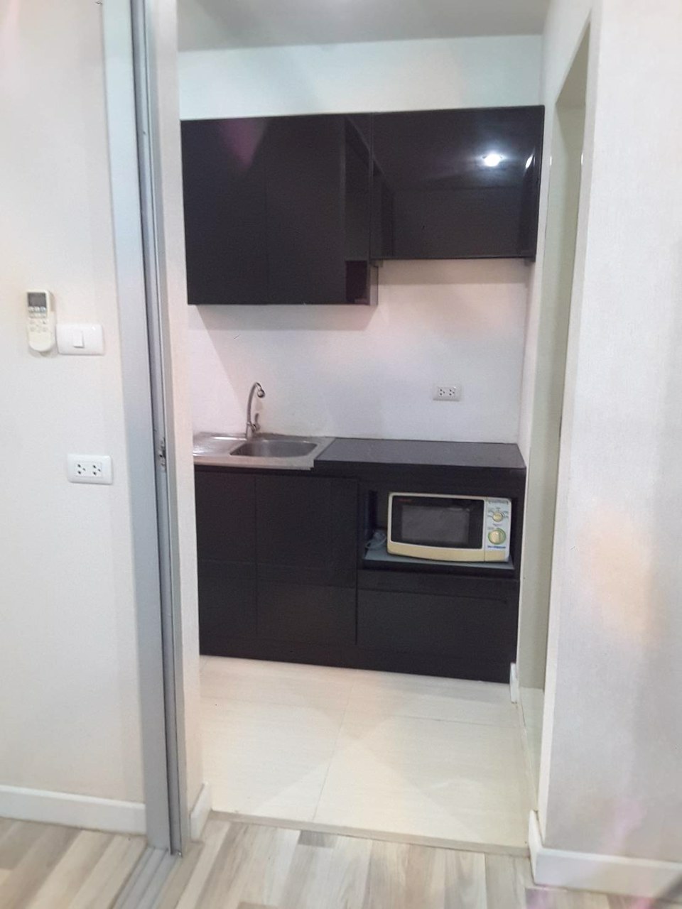 ให้เช่าห้องคอนโด-the-cube-pracha-uthit-ราคาเป็นกันเอง