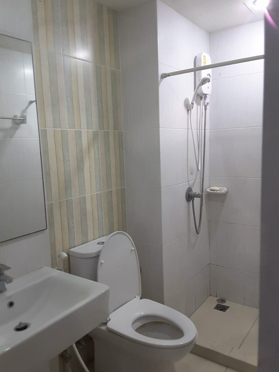 ให้เช่าห้องคอนโด-the-cube-pracha-uthit-ราคาเป็นกันเอง