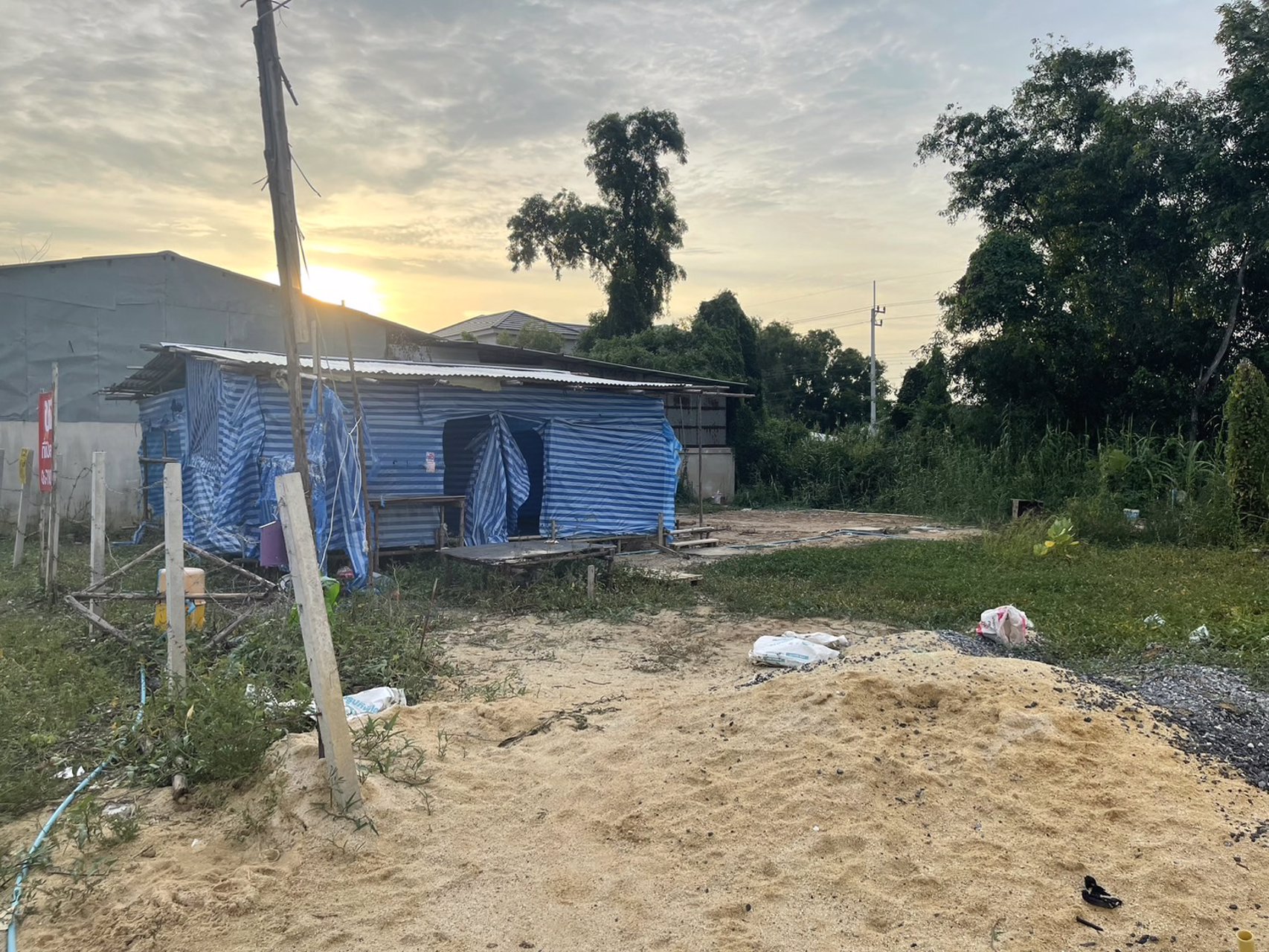 ขายที่ดิน-100ตรว-ซอยบงกช71