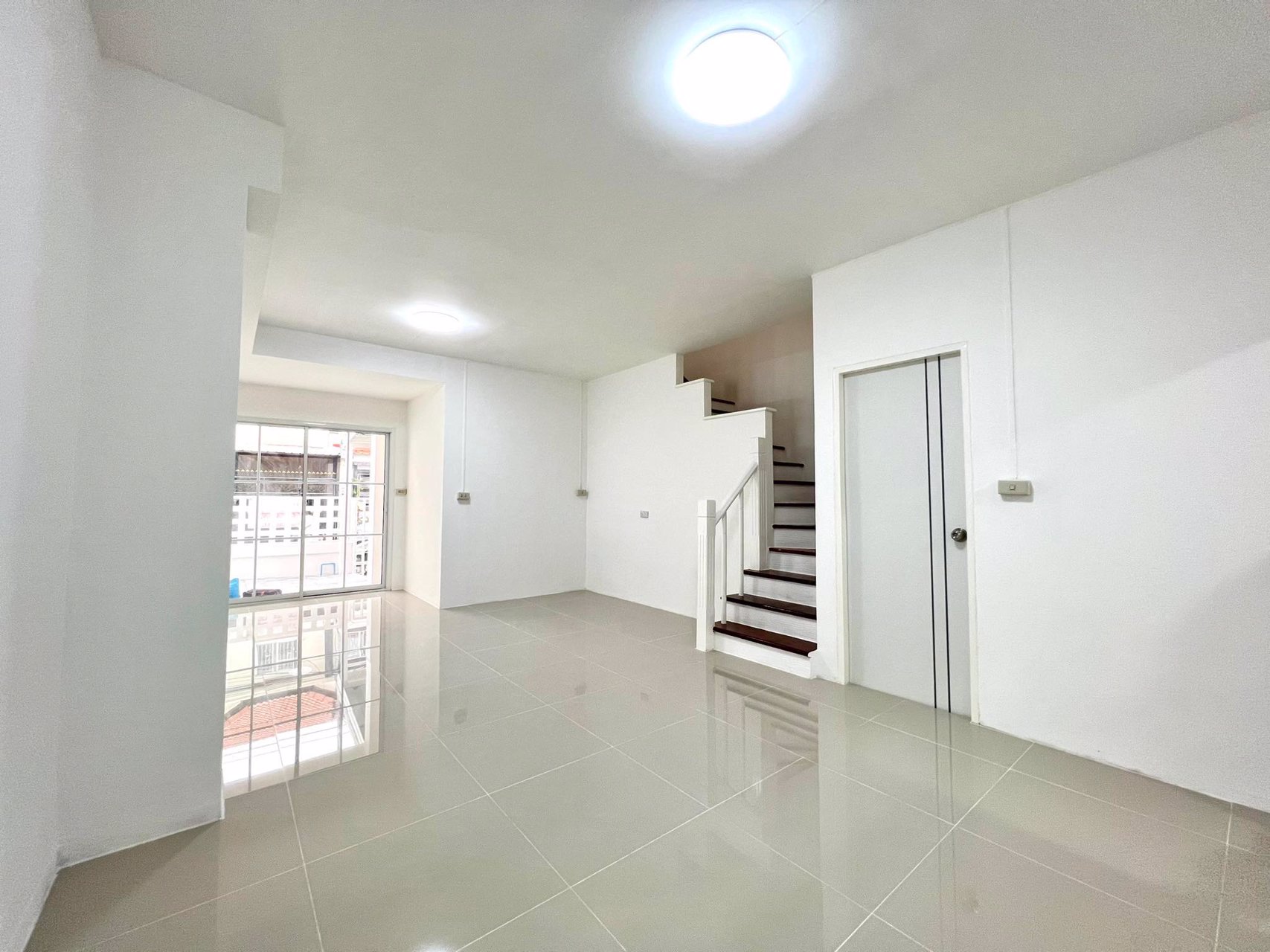 ขายทาวน์เฮ้าส์-หมู่บ้านพฤกษา38-ไทรน้อย-นนทบุรี-รีโนเวทใหม่ทั้งหลัง-สไตล์มินิมอล-มูจิ