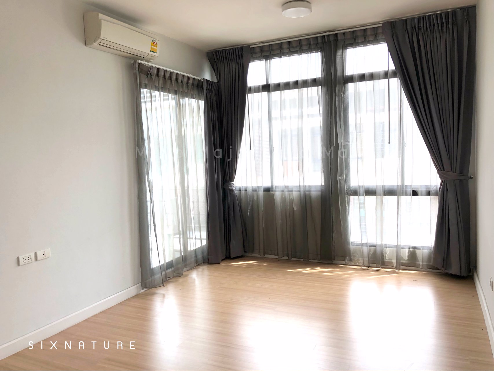 ขายบ้านทาวน์โฮม-3-ชั้น-ซิกเนเจอร์-sixnature-ซอยเอกชัย-64-5-บางบอน-กรุงเทพ