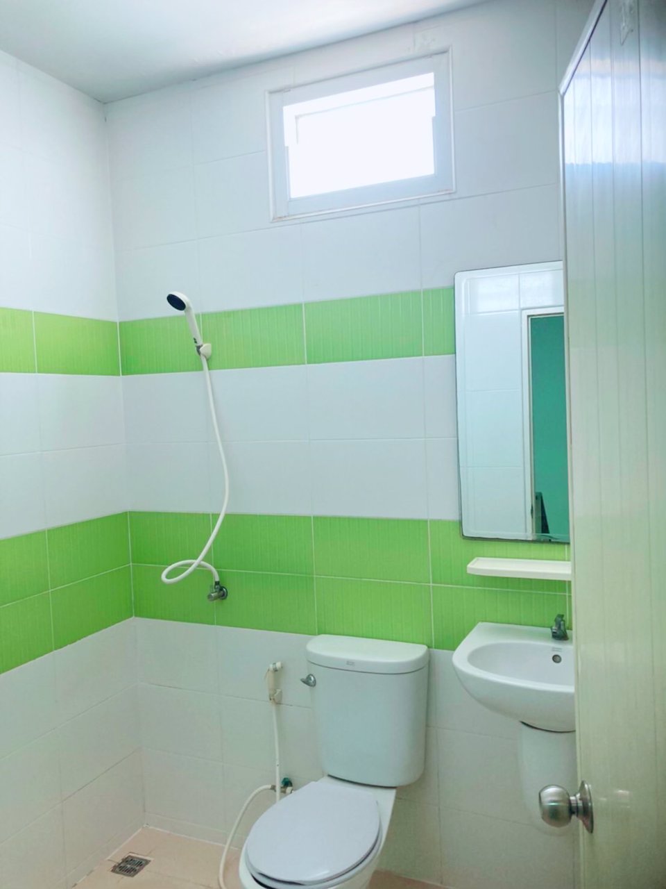 ขายด่วน-ทาวน์โฮม-2-ชั้น-น่าอยู่มาก