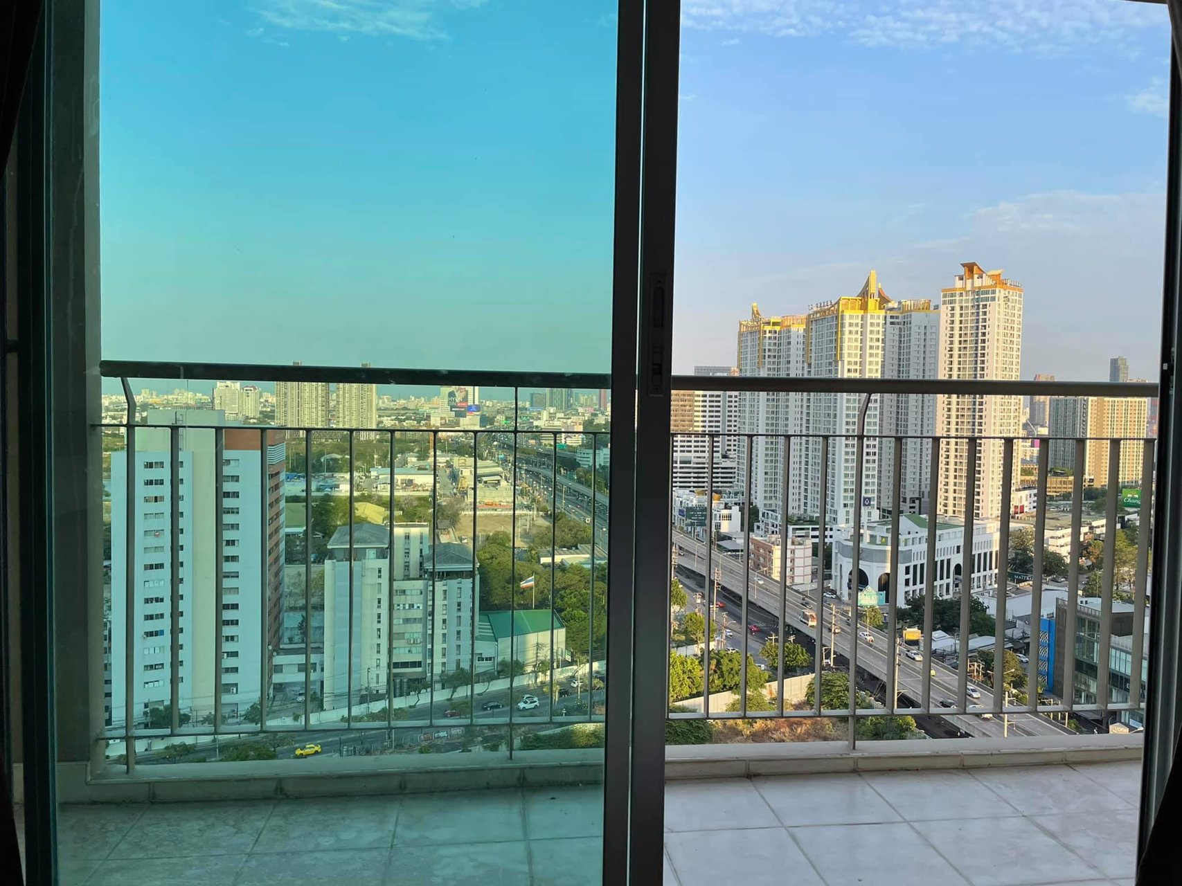 ให้เช่า-คอนโด-ลุมพินี-เพลส-พระราม-9-รัชดา-1-ห้องนอน-ชั้น-23-ขนาด-38-ตรม-ค่าเช่า-12000-บาท