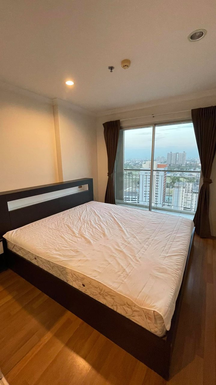 ให้เช่า-คอนโด-ลุมพินี-เพลส-พระราม-9-รัชดา-1-ห้องนอน-ชั้น-23-ขนาด-38-ตรม-ค่าเช่า-12000-บาท