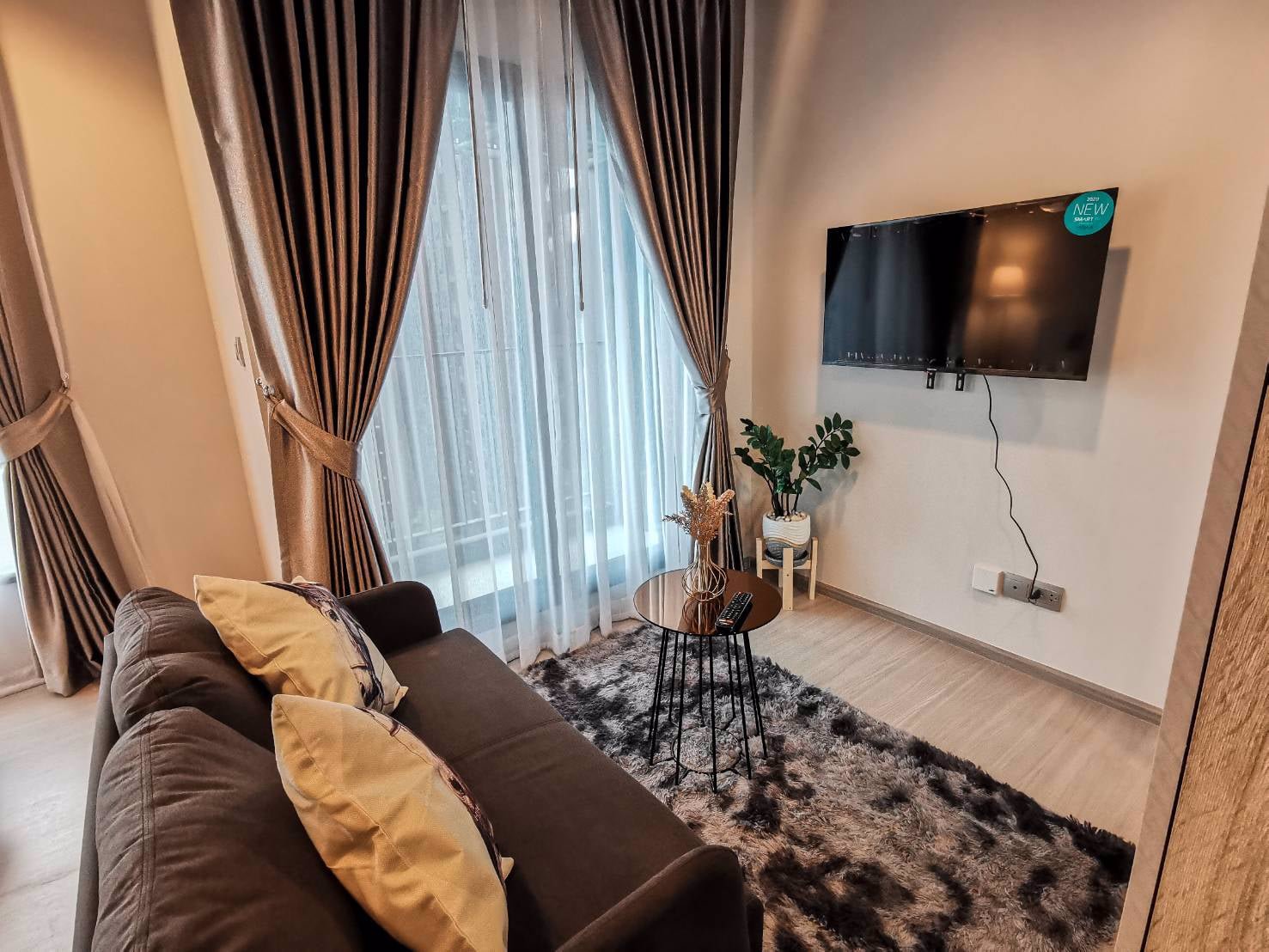 ให้เช่า-คอนโด-ไลฟ์-อโศก-พระราม-9-life-asoke-rama-9-1-ห้องนอน-1-ห้องน้ำ-ครัวปิด-ขนาด-28-ตรม