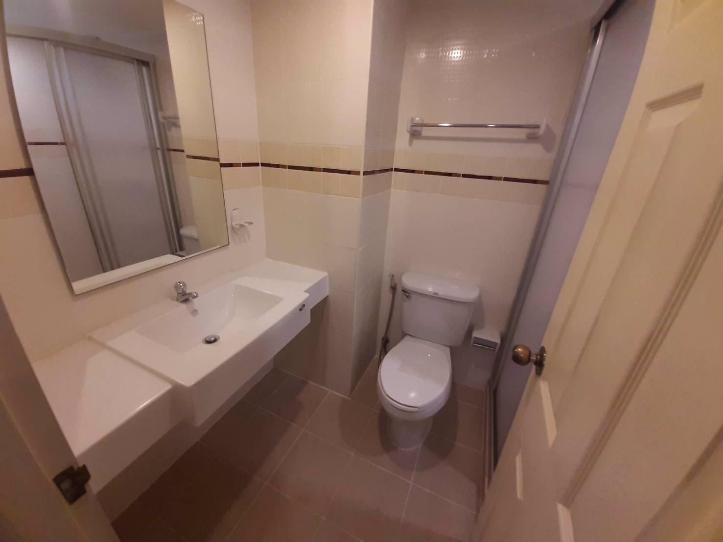 ให้เช่า-คอนโด-ลุมพินี-วิลล์-ศูนย์วัฒนธรรม-condo-lumpini-ville-cultural-center-1-ห้องนอน-ชั้น5