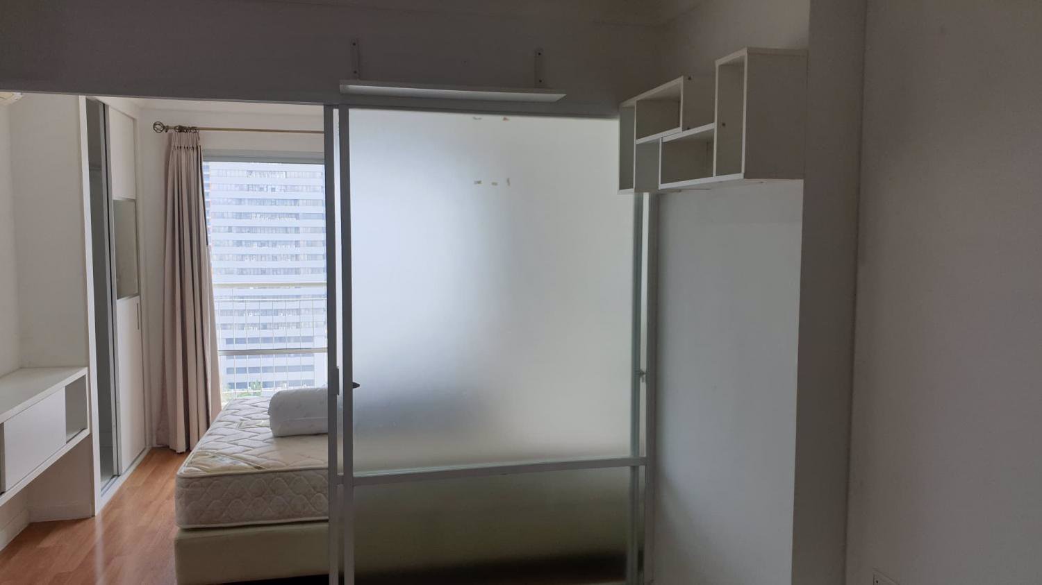 ให้เช่า-คอนโด-ลุมพินี-เพลส-พระราม-9-รัชดา-เเบบ-1-ห้องนอน-ชั้น19