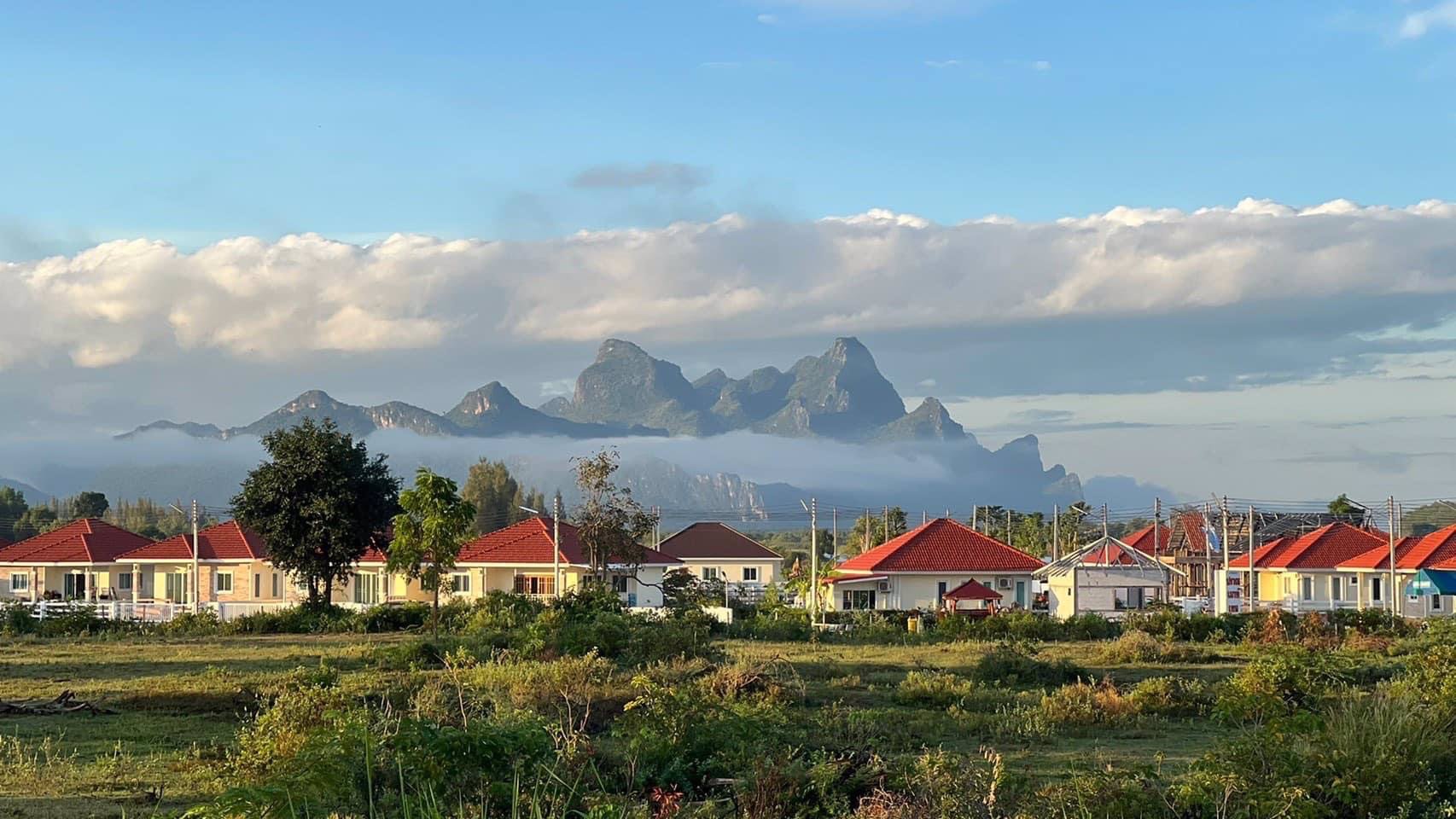 ที่ดินแบ่งขาย-แปลงสวย-วิวเขาสามร้อยยอด-ถูกหลักฮวงจุ้ย-มีเขา-มีน้ำ