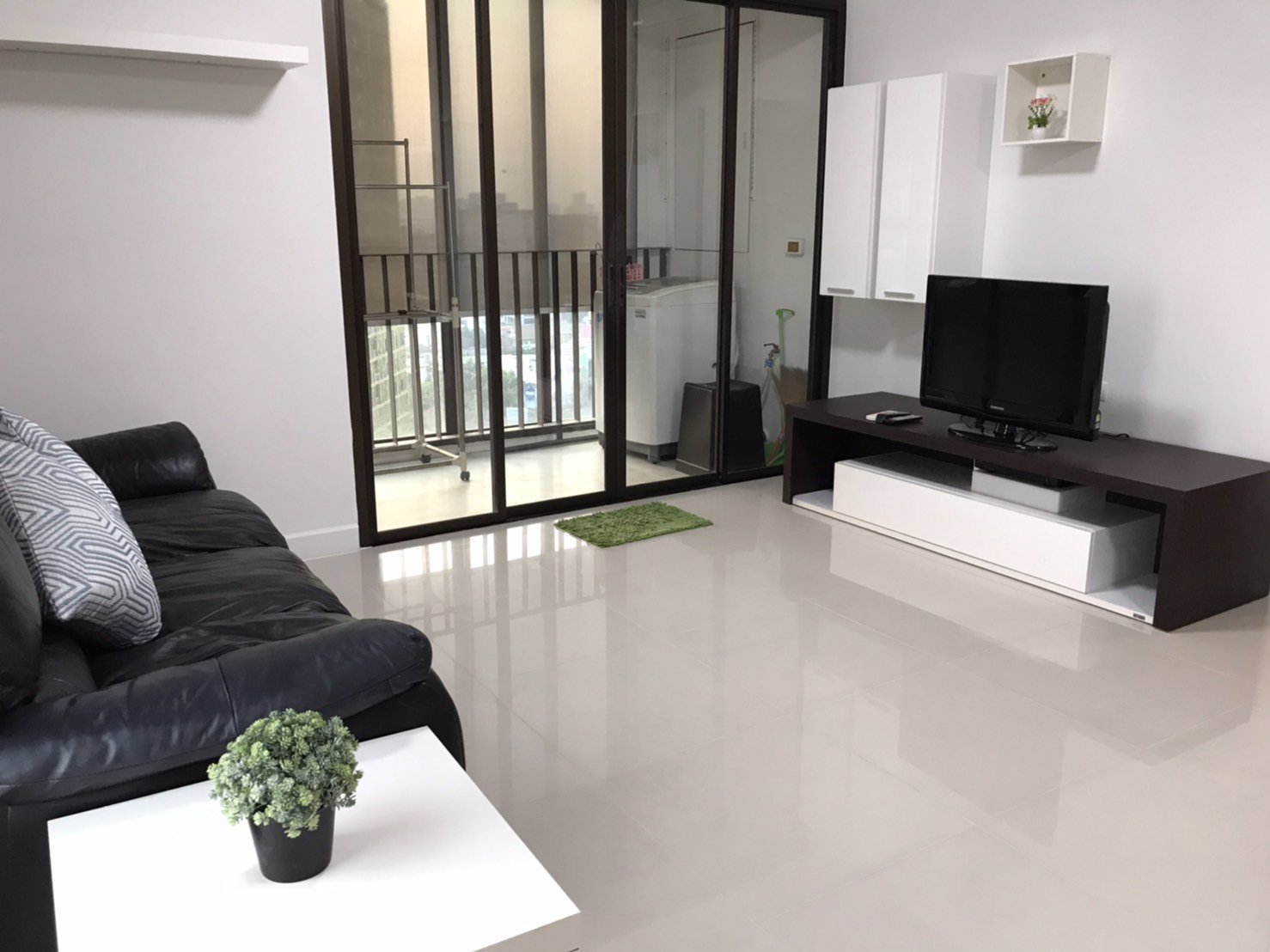 ideo-ladprao-5-ไอดีโอ-ลาดพร้าว-5-ติดถนนใหญ่-และ-mrt-ห้องหัวมุม