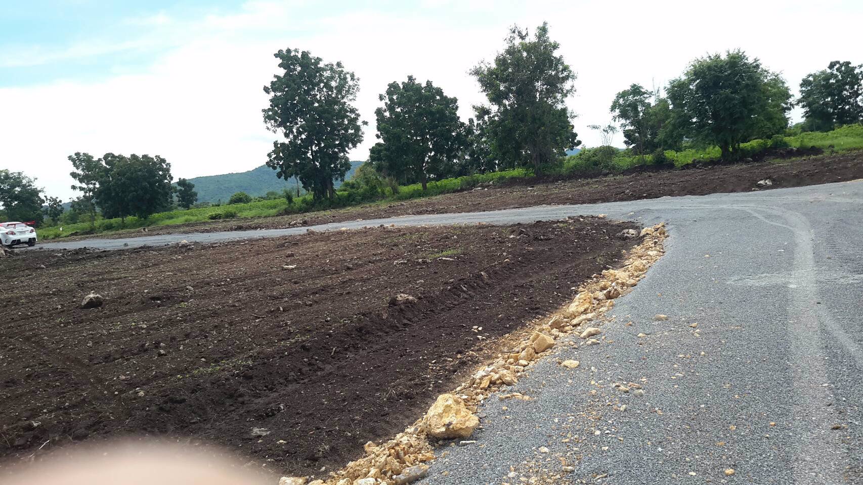 แบ่งขาย-ที่2ไร่ขึ้นไป-ที่สวยวิวเขาล้อมรอบบรรยากาศดี