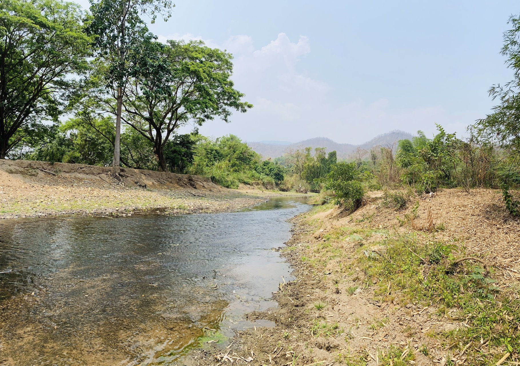 ขายที่เเปลงสวยหายาก-ติดเเม่น้ำ-11-ไร่-161-ตรว-ทางขึ้นดอยอินทนนท์