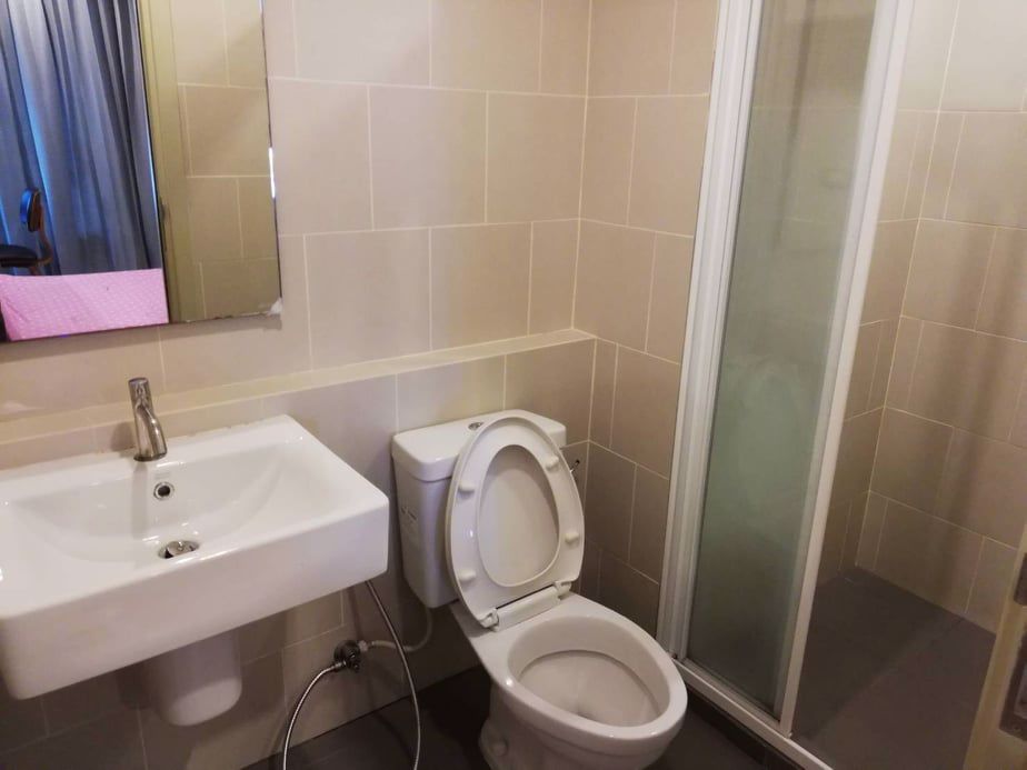 ให้เช่าคอนโด-เดอะเบส-พระราม9-รามคำแหง1ห้องนอน-26-ตรมชั้น-20-วิวเมือง-เดินทางสะดวกมาก9000-เดือน