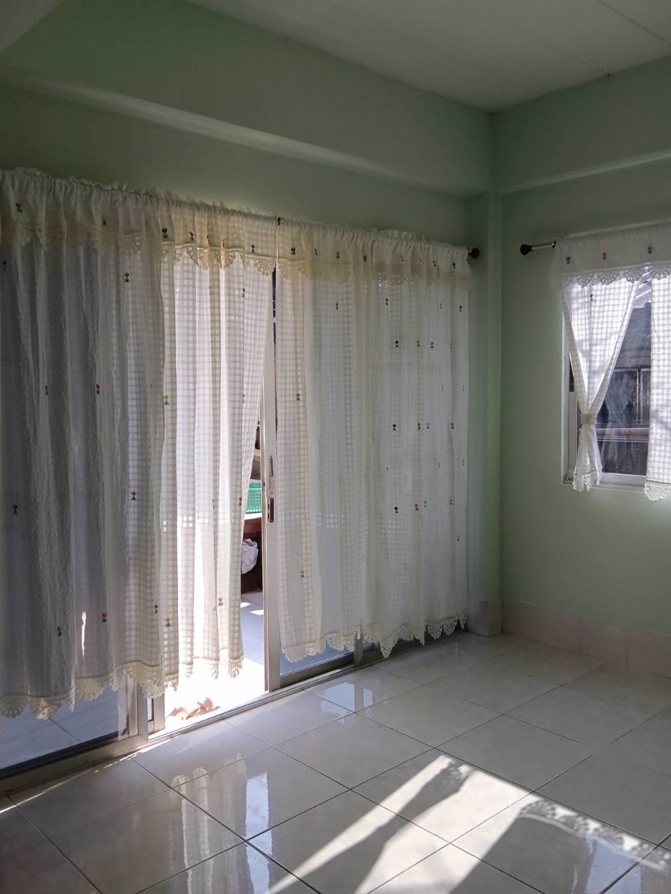 หอพักให้เช่า-และบ้านเช่า-ปวรเทพ