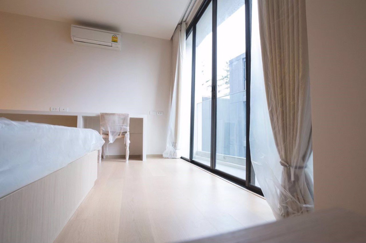 liv49-คอนโดใหม่เอี่ยมต้นสุขุมวิท49-ไม่เคยปล่อยเช่า-เป็น-luxury-class-condo-75-ตรม-fully-furnished