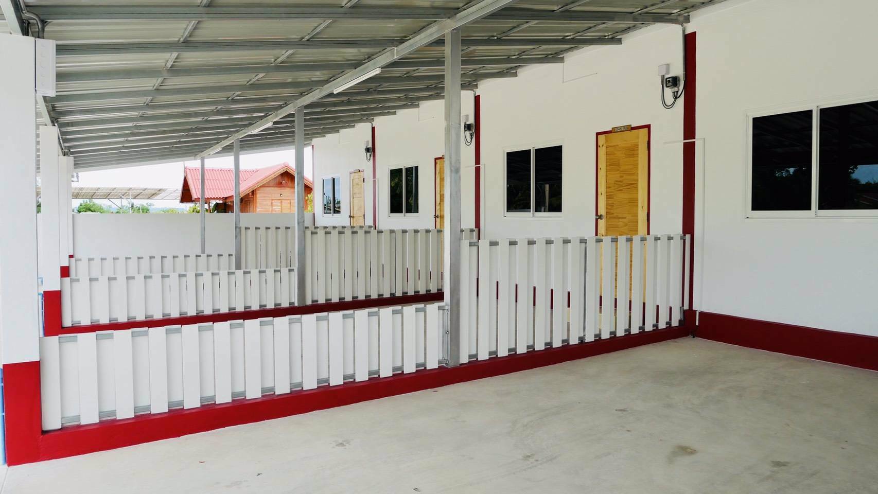 ขายกิจการห้องเช่ารายเดือน-ขนาด-5-ห้องมีแอร์-ห้องน้ำทุกห้อง-สนงเป็นบ้านไม้สัก-2-ห้องนอน-3-ห้องน้ำ