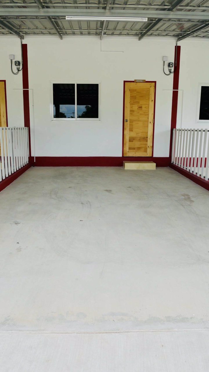 ขายกิจการห้องเช่ารายเดือน-ขนาด-5-ห้องมีแอร์-ห้องน้ำทุกห้อง-สนงเป็นบ้านไม้สัก-2-ห้องนอน-3-ห้องน้ำ