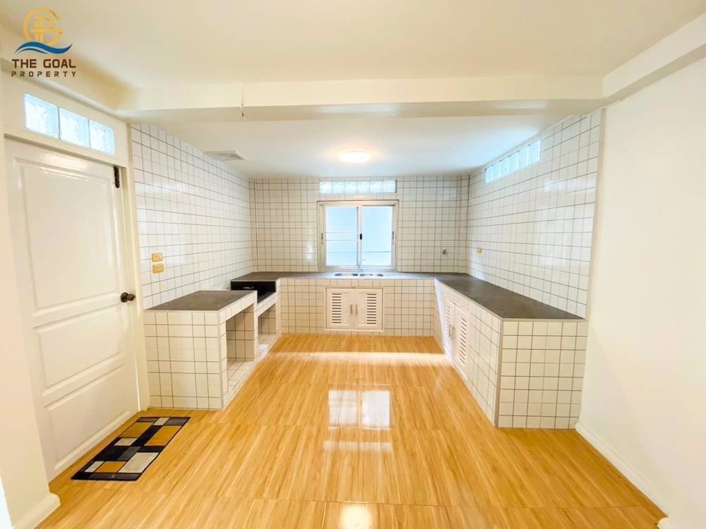 บ้านเดี่ยวไม่เคยมีใครเข้าอยู่-รีโนเวทพร้อมรอรับเจ้าของคนใหม่