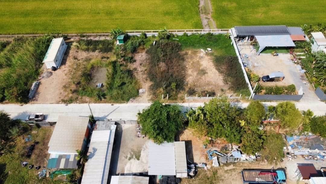 ขายด่วนถมแล้วติดถนนคอนกรีต-300-ตารางวา