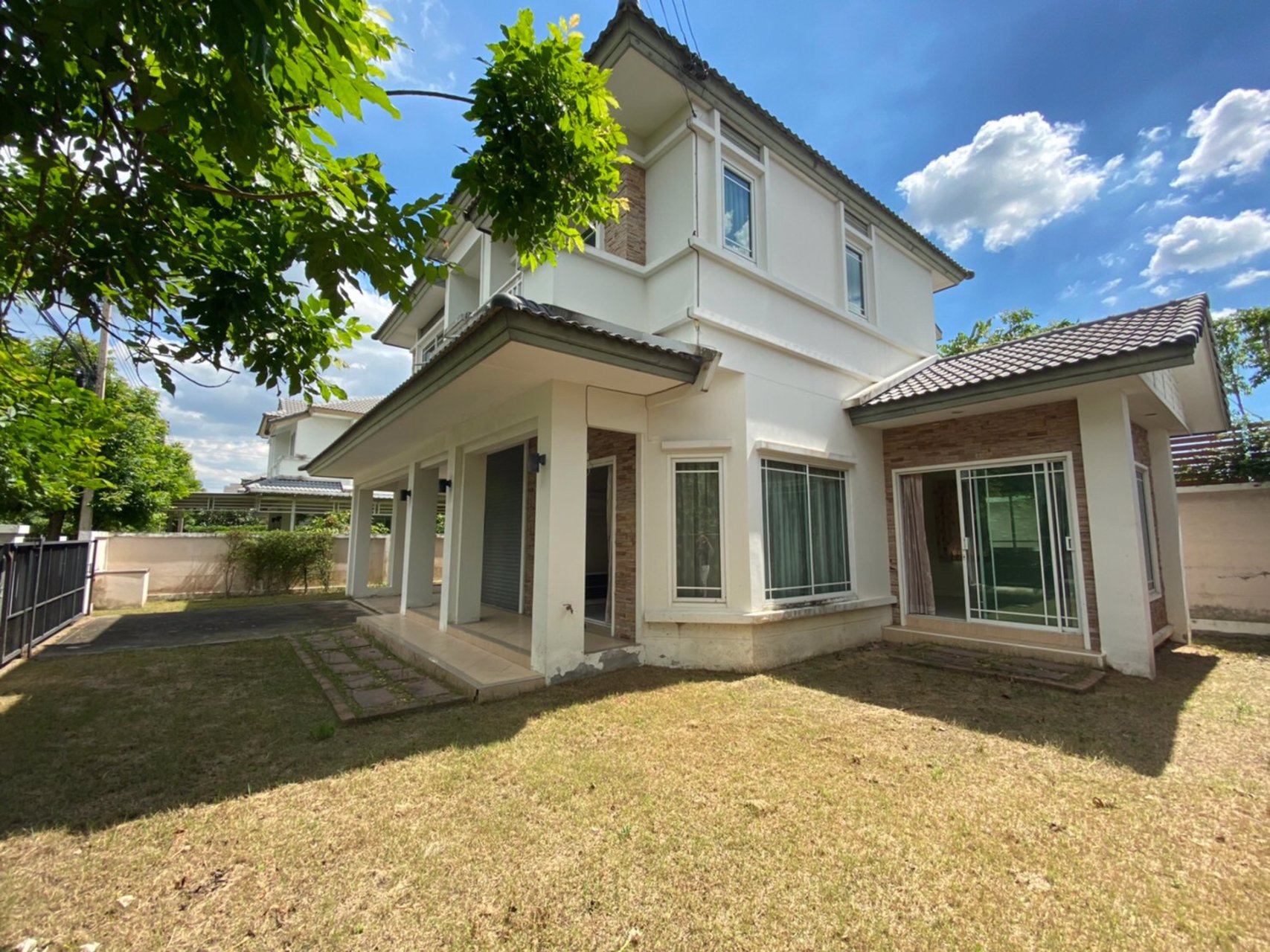 ขายบ้านเดี่ยว-2-ชั้น-หมู่บ้านธัญญาภิรมย์-รังสิต-คลอง5