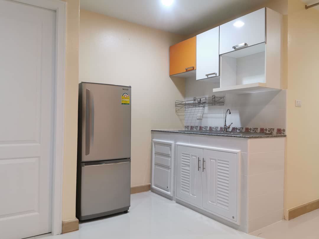 ขายเอง-คอนโดลาดพร้าวซอย1-1นอน1น้ำ1นั่งเล่น-24ล้าน-385ตรม-ห้องมุม