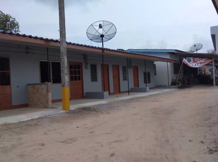 ขายบ้านทำเลค้าขาย-ถนนเส้นข้างวิทยาลัยสารพัดช่าง-ห้วยโป่ง-จระยอง