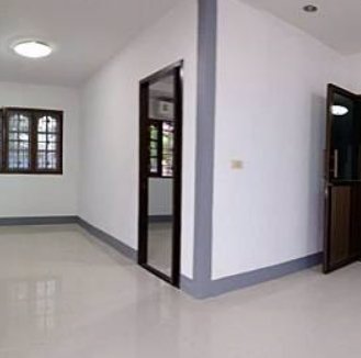 ขายบ้านทำเลค้าขาย-ถนนเส้นข้างวิทยาลัยสารพัดช่าง-ห้วยโป่ง-จระยอง