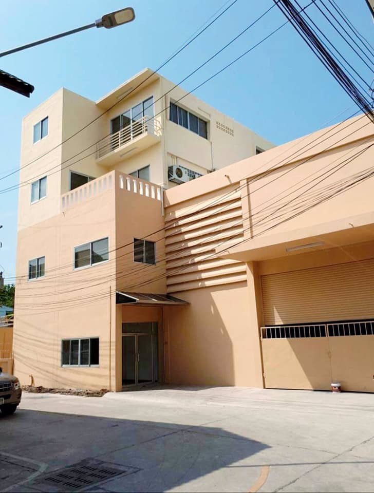 ขายหรือให้เช่าโกดังสินค้า-ใจกลางเมืองพัทยาทำเลดี-ย่านธุรกิจ-ใ-ห้-เ-ช่-า-ร-ะ-ย-ะ-ย-า-ว