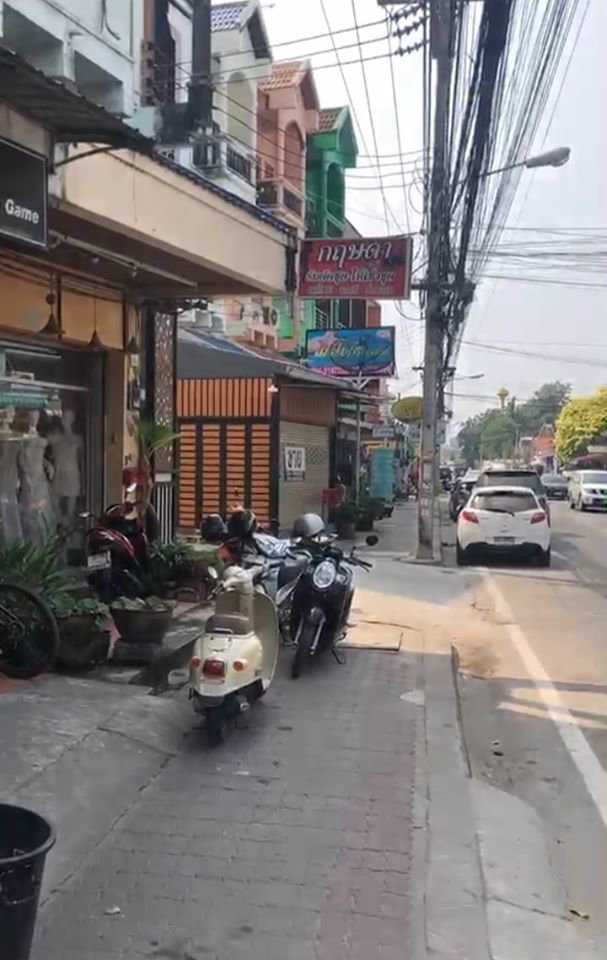 ตึกสายล่างให้เช่าแหล่งชุมชน-ธุรกิจ-เช่าถูกๆ-