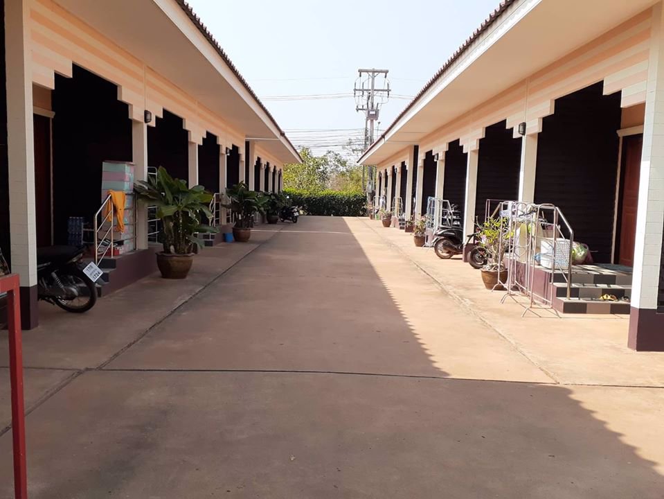 ขายหอพักใกล้มหาลัยเกษตรสกลนคร-ราคาถูก-กับเนื้อที่-4-ไร่กว่า