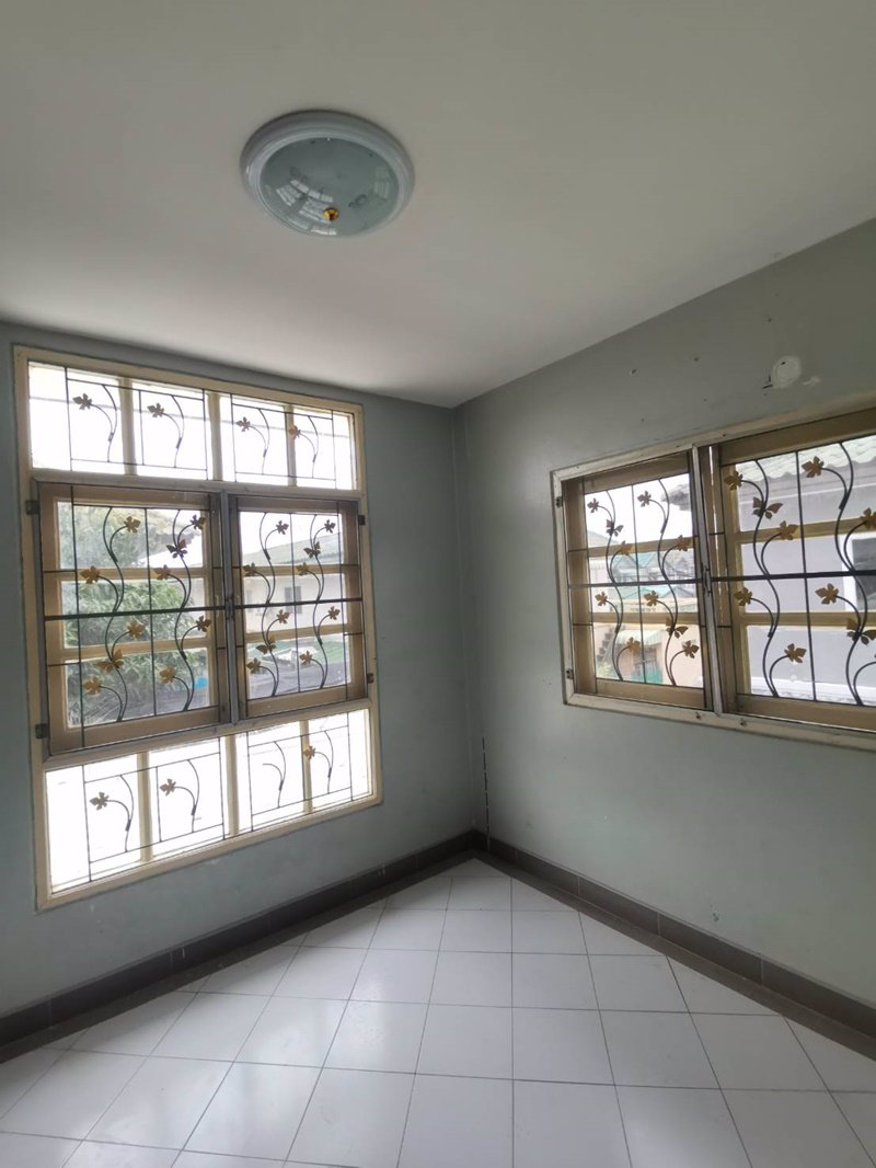 ให้เช่าอาคารพาณิชย์-2-ชั้น-35-ตรว-หลังมุม-ติดถนนใหญ่-หมู่บ้านพฤกษา-18-1-บางใหญ่-นนทบุรี