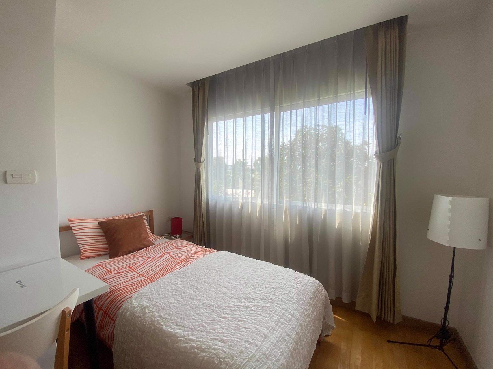 ขาย-ให้เช่า-คอนโดเรสซิเด้นท์52-พื้นที่-60-ตรม-แบบ-2-นอน-2-น้ำ-ใกล้-bts-อ่อนนุช