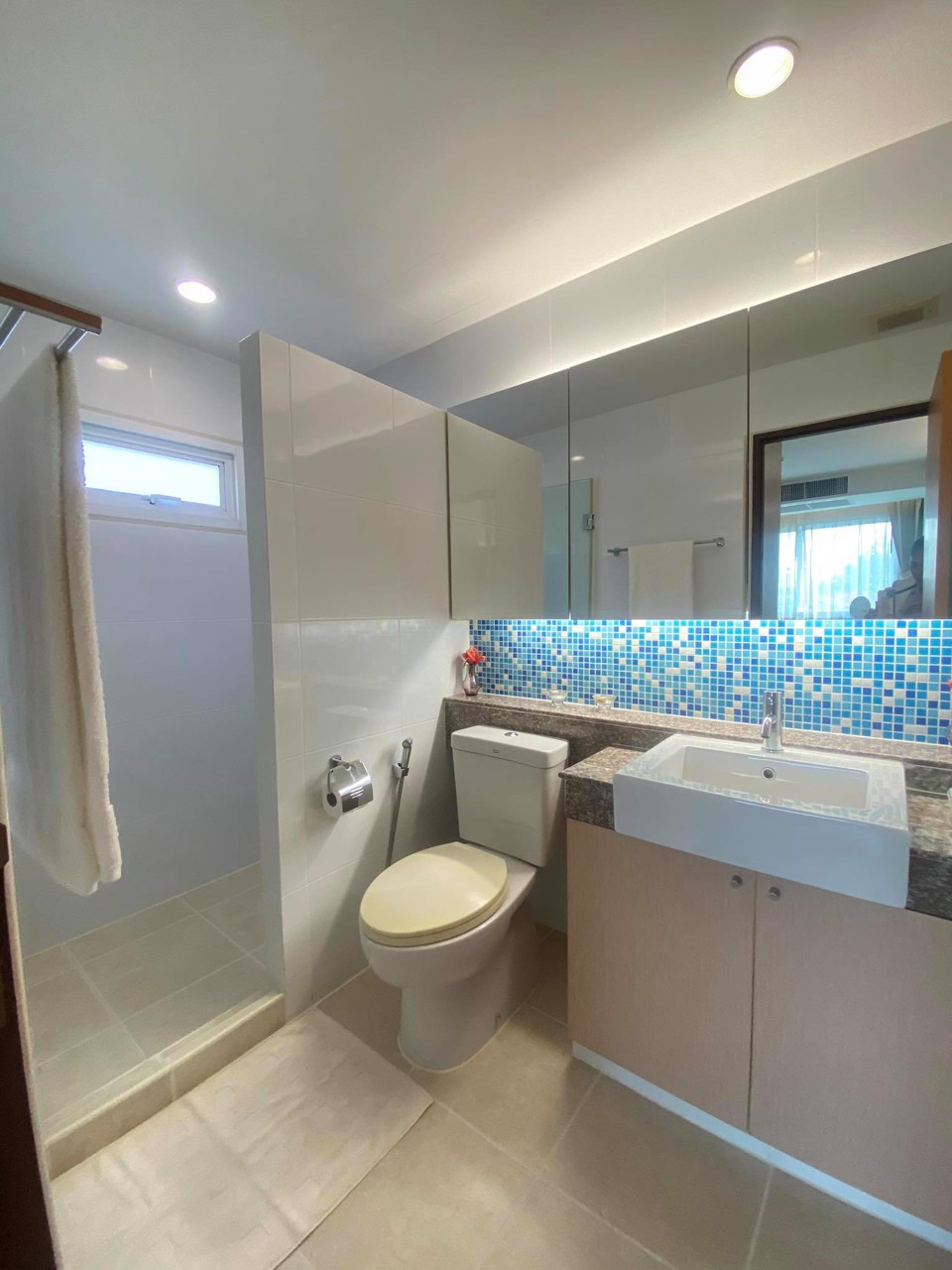 ขาย-ให้เช่า-คอนโดเรสซิเด้นท์52-พื้นที่-60-ตรม-แบบ-2-นอน-2-น้ำ-ใกล้-bts-อ่อนนุช