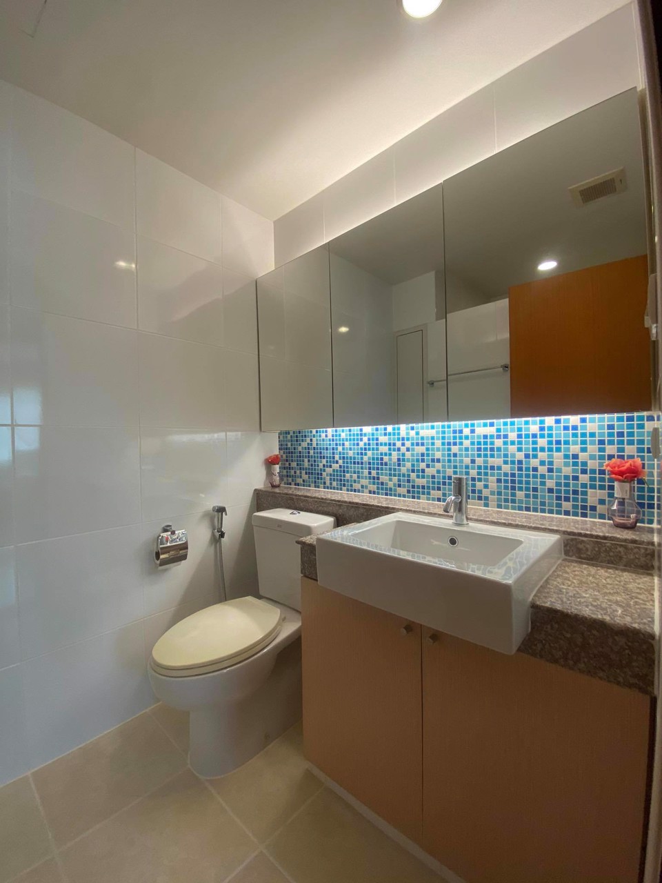 ขาย-ให้เช่า-คอนโดเรสซิเด้นท์52-พื้นที่-60-ตรม-แบบ-2-นอน-2-น้ำ-ใกล้-bts-อ่อนนุช