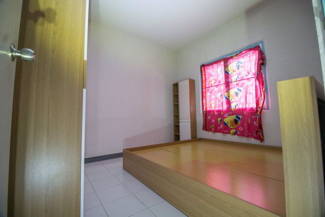 ให้เช่าบ้านเอื้ออาทร-2-ปากเกร็ด-ซอยวัดกู้-ห้องสะอาดราคาถูก-อนุญาติให้เลี้ยงสัตว์เล็กได้