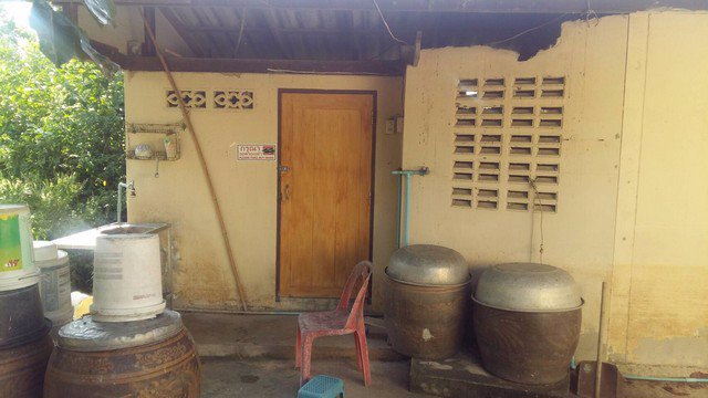 ขายบ้านครึ่งปูนครึ่งไม้-2-งาน-70-ตรวา-ใกล้ตลาดลาดบัวหลวง-บรรยากาศดี-ร่มรื่น