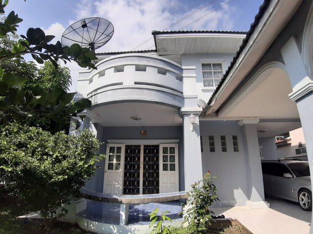 ขายบ้านเดี่ยวหลังมุม-มณีรินทร์-รัตนาธิเบศร์-74-ตรว-หลังใหญ่-ร่มรื่น-ต้นไม้เยอะ