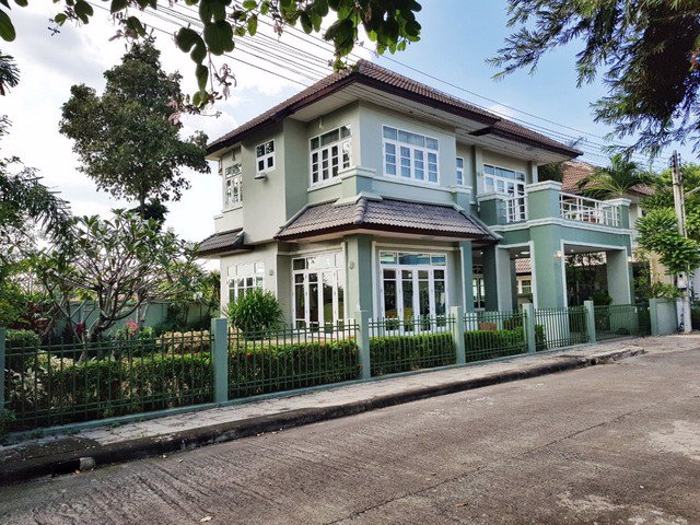 ขายบ้านเดี่ยวสวยมาก-2-ชั้น-72-ตรวาหมู่บ้านริมแม่น้ำบางปะกง-บิ้วอินอย่างดี-จฉะเชิงเทรา-พร้อมย้าย