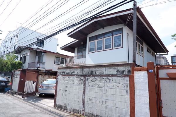 ขายบ้านเดี่ยว-2-ชั้น-74-ตารางวา-ในซอยอารีย์สัมพันธ์-8-ใกล้สถานีไฟฟ้า-bts-อารีย์