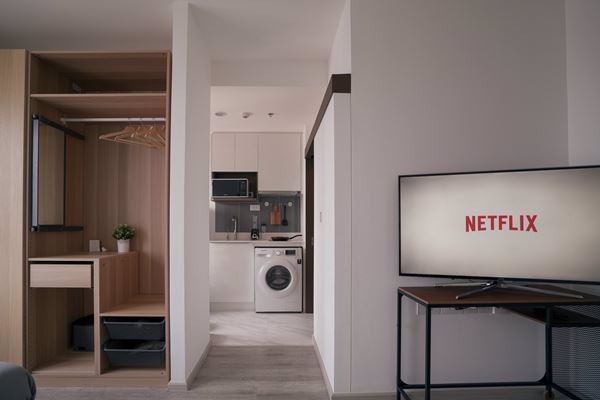 ขายและเช่า-คอนโด-ไอดีโอ-โมบิ-อโศก-สตูดิโอ-2483-ตรม-ชั้น-33-ใกล้-mrt-เพชรบุรี