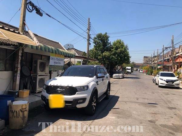 ขายทาวน์เฮ้าส์-1-ชั้น-หมู่บ้านโชคไพศาล-25-ตรว-ดอนเมือง-สรงประภา