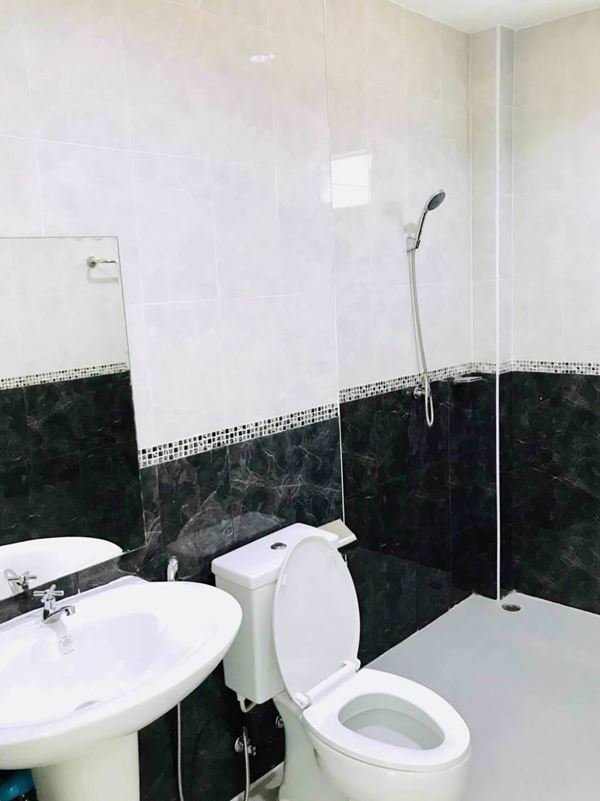 ขายอาคารพาณิชย์-3-ชั้น-2-คูหา-อเมือง-จระยอง-ซอยข้างห้าง-passione-แหลมทอง