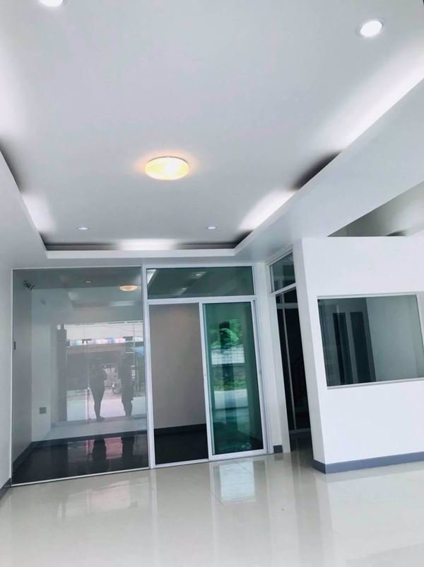 ขายอาคารพาณิชย์-3-ชั้น-2-คูหา-อเมือง-จระยอง-ซอยข้างห้าง-passione-แหลมทอง