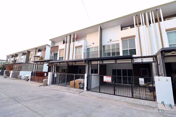 ขายทาวน์เฮ้าส์-หมู่บ้านซิตี้เซนส์-ถูกที่สุดในโครงการ-ทำเลเลี่ยงเมืองนนทบุรี-215-ตรว-3-ห้องนอน